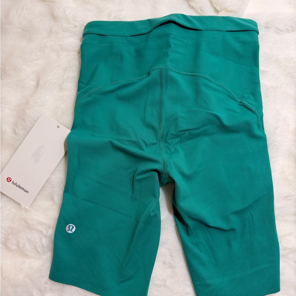 Lululemon Athletica Vibrant Green Shorts - Picture 6 of 9